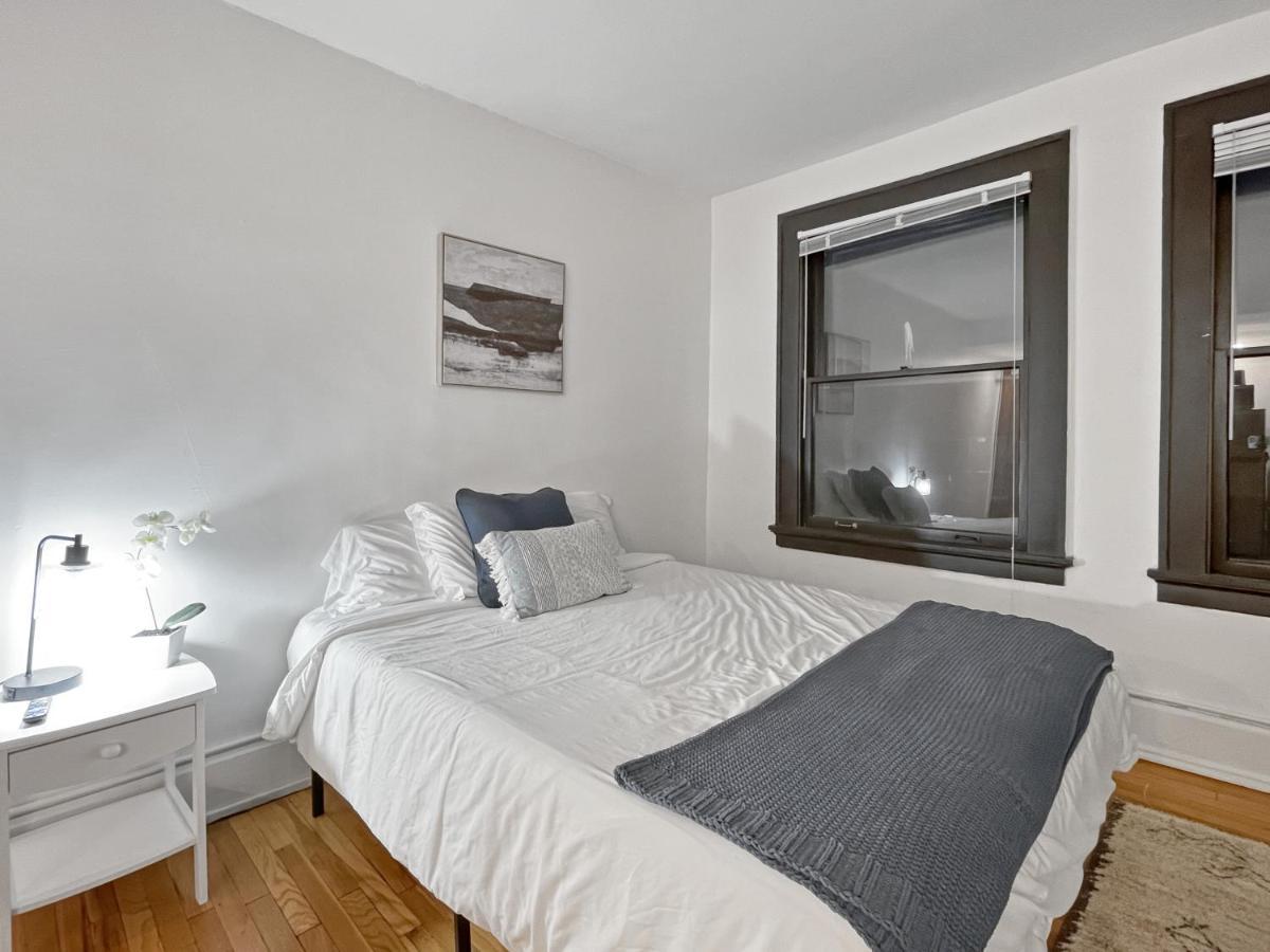 Quiet 1 Bed Studio Heart Of Downtown ดิมอยน์ ภายนอก รูปภาพ
